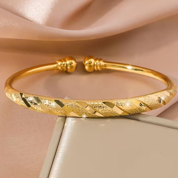 14K Gold Womens Etched Bangle Cuff Bracelet Ladies New 14 Karat Silver Jewelry